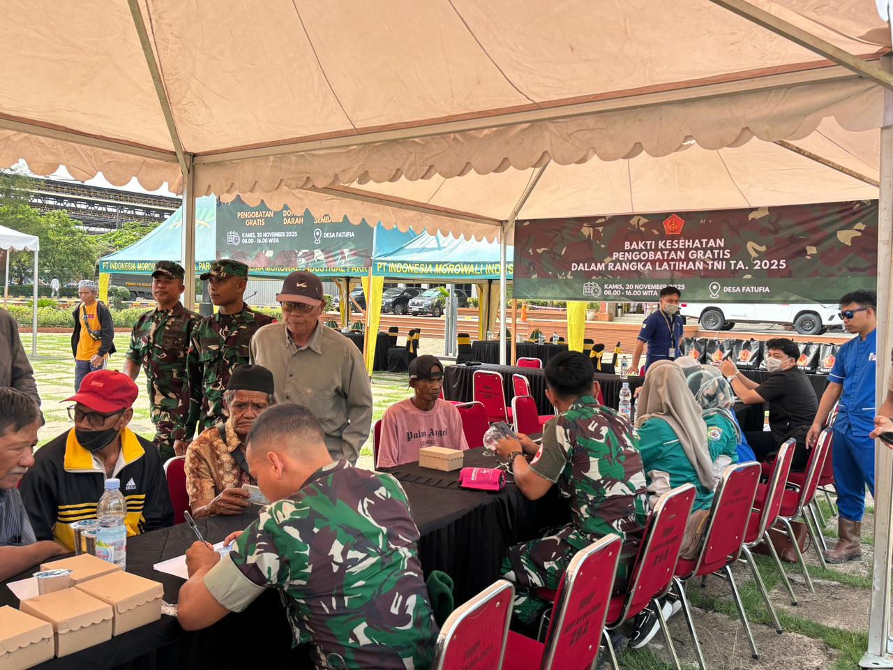 Ratusan Warga Terlibat, Kodam XXIII/Palaka Wira Gelar Baksos dan Karya Bakti Latgab TNI 2025 di Kawasan PT IMIP Morowali